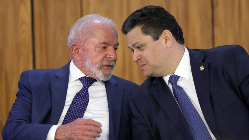Lula não deve promulgar a dosimetria, deixando confirmação para Alcolumbre
