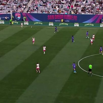 San Diego Wave e Orlando Pride empatam em 0 a 0 no início da partida