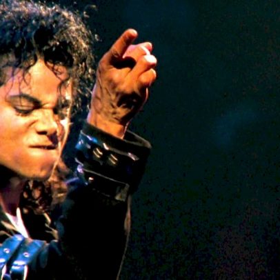 Cinebiografia de Michael Jackson leva coletânea ao topo no Reino Unido