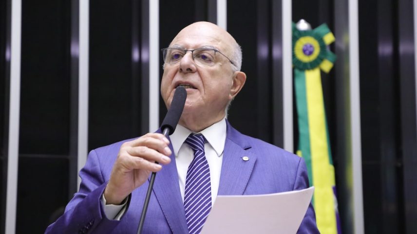 Governistas querem convencer o deputado Arnaldo Jardim (Cidadania-SP) a especificar o papel do Estado como indutor dos investimentos na exploração de minerais críticos