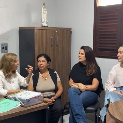 Camila Toscano visita Associação Paraibana de Doenças Raras e reforça apoio