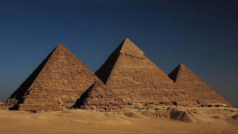 Estudo explica como a Pirâmide de Gizé resistiu a terremotos por 4 mil anos
