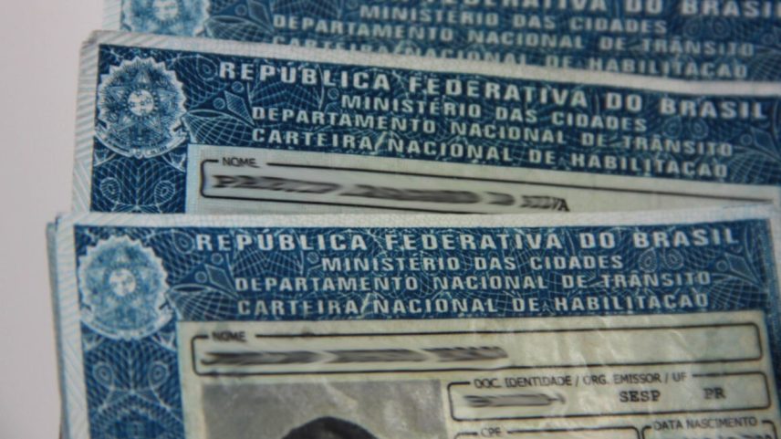 Vai tirar CNH? Câmbio automático vira tema obrigatório na prova teórica para a habilitação. Foto: Detran