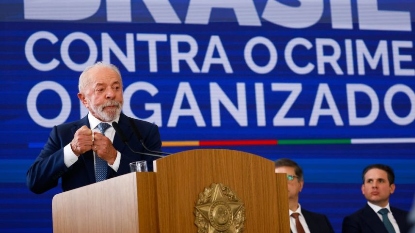 Presidente Lula durante a cerimônia de lançamento do programa Brasil Contra o Crime Organizado