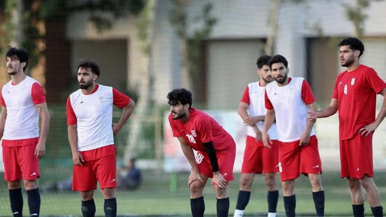 Seleção iraniana se prepara para a Copa do Mundo na Turquia.