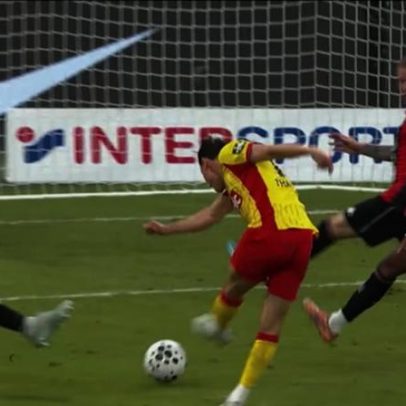 Thauvin abre o placar para o Lens na final da Copa da França
