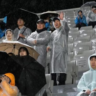 Sul-coreanos passam a torcer por time da Coreia do Norte