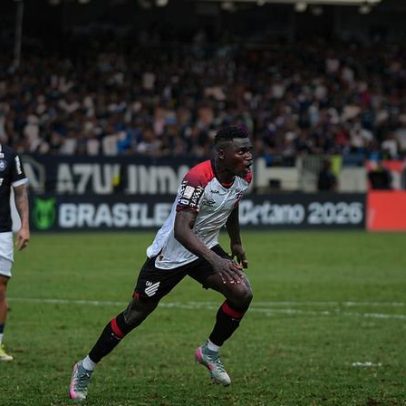 Athletico-PR vence Remo e sobe ao G4 com gols de Viveros