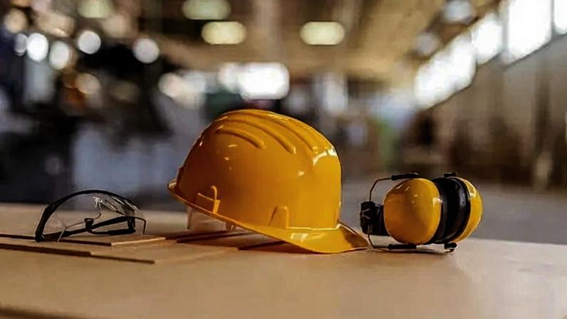 A construção modular ganha espaço no Brasil como alternativa para aumentar produtividade, reduzir desperdícios e enfrentar a escassez de mão de obra no setor.