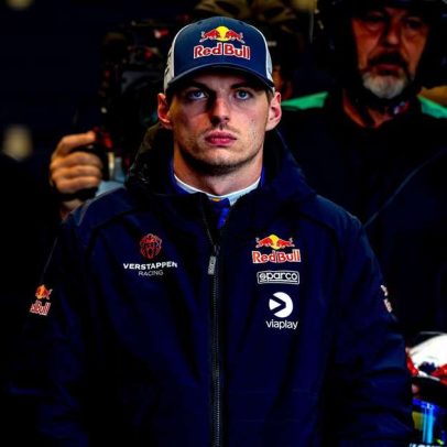 24h Nurburgring 2026: Juncadella leva carro à garagem; Verstappen abandona