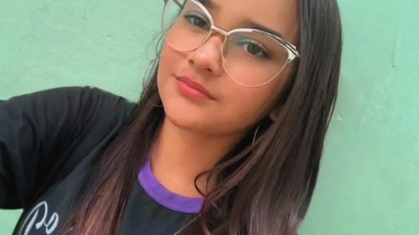 Imagem colorida,Adolescente de 16 anos morre após sofrer choque elétrico enquanto fazia chapinha na Bahia- Metrópoles