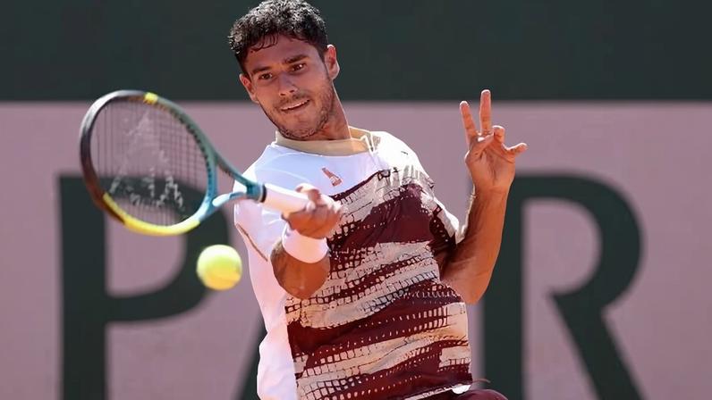 Adolfo Daniel Vallejo, do Paraguai, foi eliminado em Roland Garros