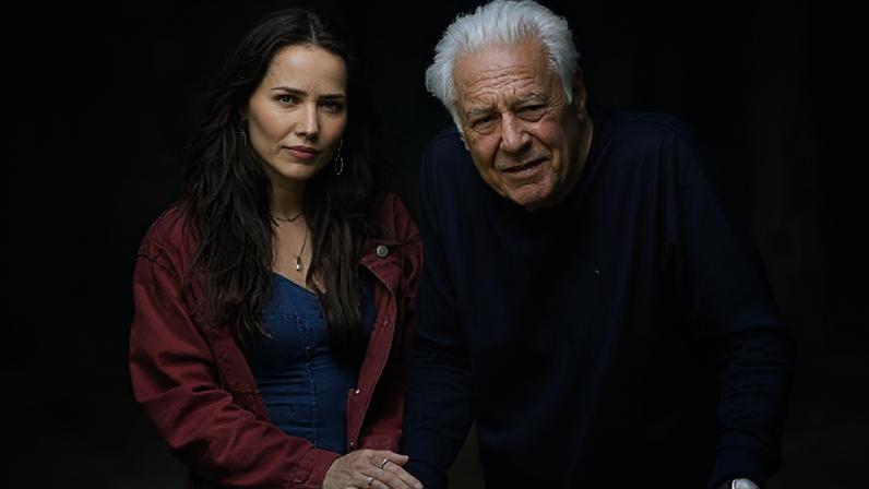 Adriana (Leticia Colin) e Arthur Brandão (Antonio Fagundes) no primeiro capítulo de "Quem Ama Cuida"