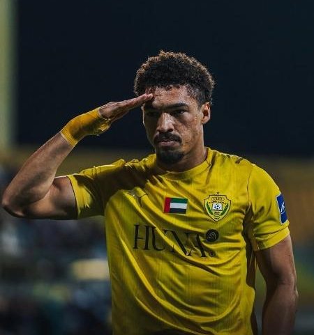 Adryelson estava no Anderletch, da Bélgica, e foi contratado pelo Al-Wasl, dos Emirados Árabes Unidos