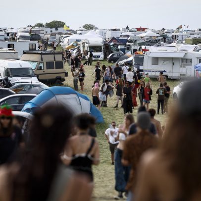 Rave ilegal com explosivos da Primeira Guerra leva 20 mil à zona militar na França