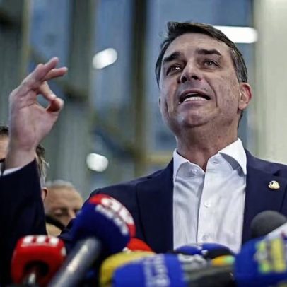 Ex-marketeiro de Flávio Bolsonaro fatura R$ 99 milhões com o governo