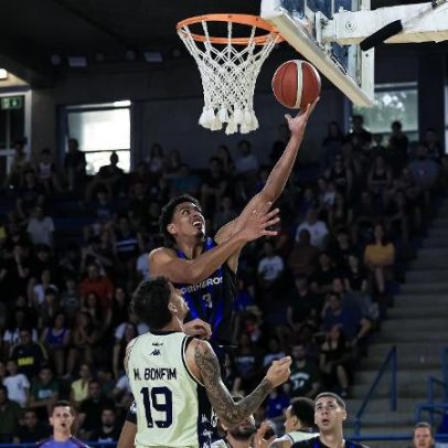 Edu, Sloan e Gustavinho conduzem Pinheiros à semifinal do NBB