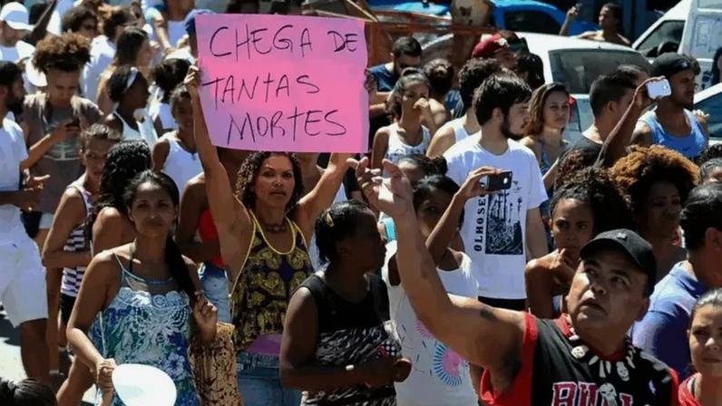 Taxa de assassinatos de negros foi quase 3 vezes maior do que a de não negros em 2024
