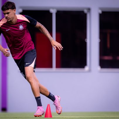 Tchoca passa por cirurgia após mês afastado; volta ao Corinthians só após a Copa