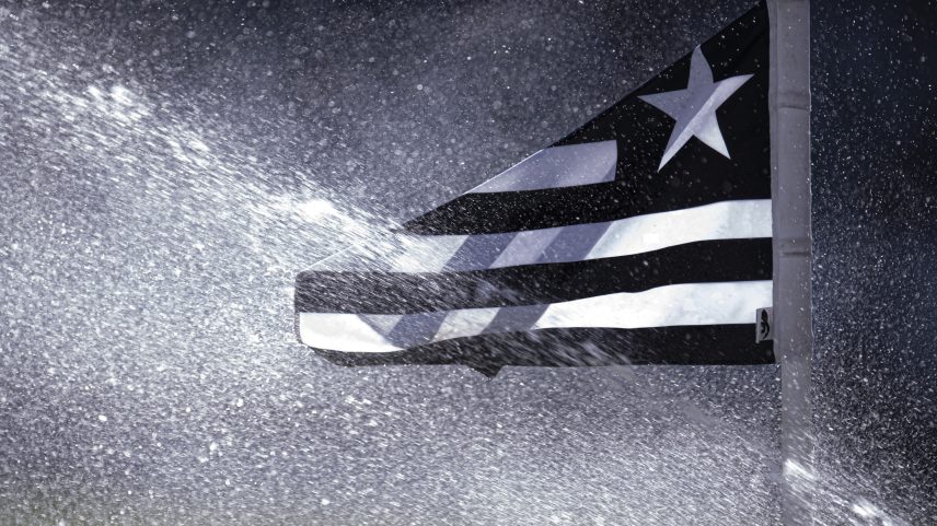 Bandeira do Botafogo — Foto: Jorge Rodrigues/AGIF