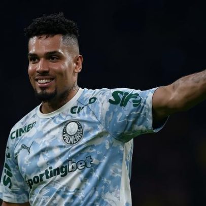 Palmeiras aprova retorno de Paulinho com cautela para Libertadores