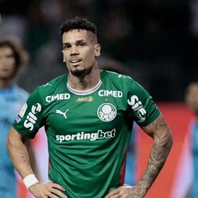 Paulinho retorna após 302 dias e quase marca em empate do Palmeiras