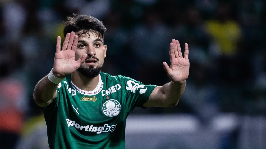 Flaco López durante a partida entre Palmeiras e Santos — Foto: Ettore Chiereguini/AGIF