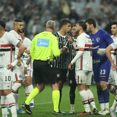 Gabriel Paulista recebe terceiro amarelo e desfalca o Corinthians no Brasileirão