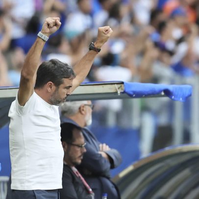 Artur Jorge rebate questão sobre física e diz Cruzeiro pode chegar mais alto