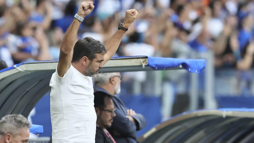 Artur Jorge; Cruzeiro x Chapecoense — Foto: Gilson Lobo/AGIF
