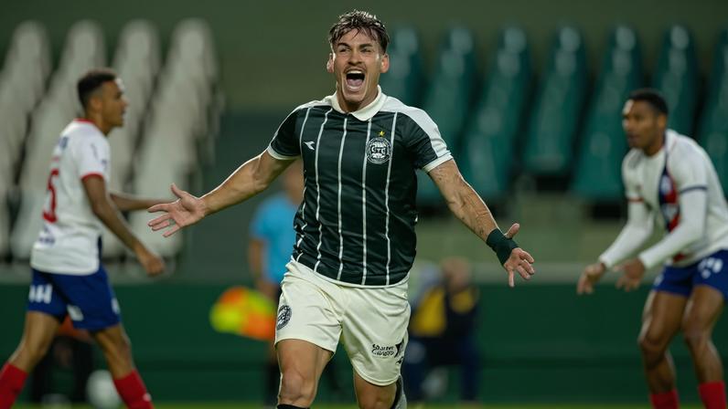 Lavega - Coritiba x Bahia - Brasileirão — Foto: Paulo De Tarso/AGIF