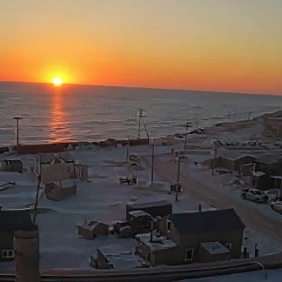 Fenômeno do sol da meia-noite que inspirou Zara Larsson começa no Alasca