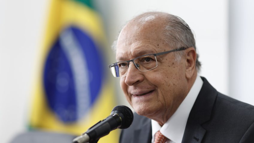Para Alckmin, não há responsáveis diretos pela derrota do governo no Senado