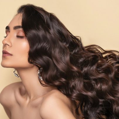 Vinagre de maçã no cabelo: estudo analisa eficácia para brilho