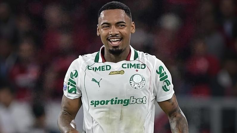 Allan, do Palmeiras, celebra gol contra o Flamengo: maior público do Brasileirão