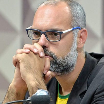 Defesa de Flávio foi adiantada por Allan dos Santos
