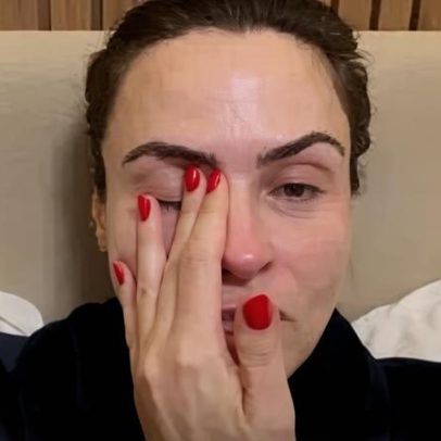 Ana Paula Renault chora ao lembrar do pai