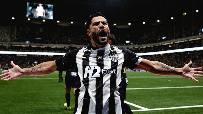 Hulk comemora gol no clássico (Foto: Pedro Souza / Atlético-MG)