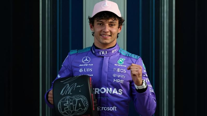 Andrea Kimi Antonelli fez a pole para o GP de Miami