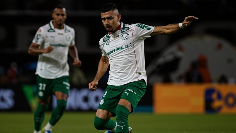 Andreas Pereira, do Palmeiras, em ação contra o Remo, pelo Brasileirão