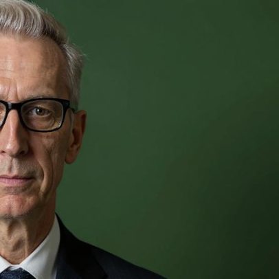 Andy Dick esteve à beira da morte; hoje está sóbrio há 147 dias
