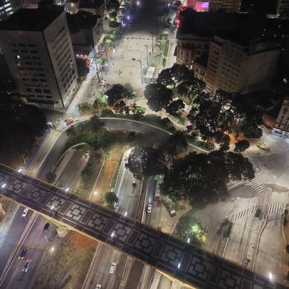 Frente fria derruba temperaturas em SP e aponta chuva neste domingo