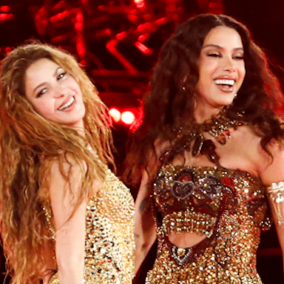 Shakira honra seu status de ícone pop que continua sendo dela