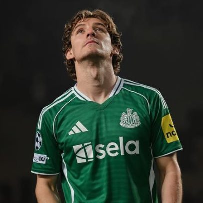 Barcelona confirma contratação de Anthony Gordon, do Newcastle