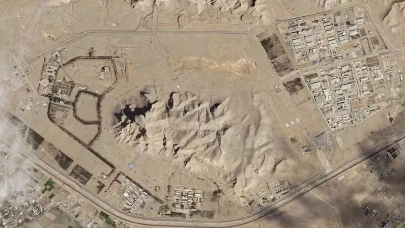 Imagem de satélite da instalação nuclear do Irã em Isfahan — Foto: Planet Labs PBC via AP
