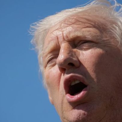 Trump diz que Irã não teria alívio em sanções por urânio enriquecido