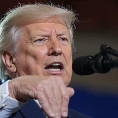 Trump afirma que 2020 foi fraudada pelo menos 107 vezes em seis meses