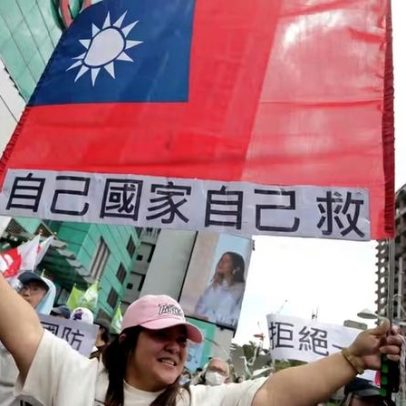 Taiwan mobiliza navios e caças para monitorar patrulha militar chinesa
