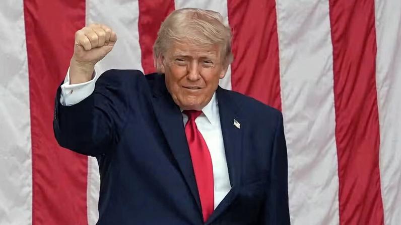 O presidente Donald Trump discursa durante a 158ª cerimônia nacional em memória dos falecidos, coincidindo com o 250º aniversário do Dia da Memória, no Anfiteatro Memorial do Cemitério Nacional de Arlington, na segunda-feira, 25 de maio de 2026, em Arlington, Virgínia. — Foto: AP/Alex Brandon