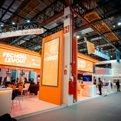 Com movimentação de R$ 54 bilhões, VR Software apresenta o futuro do sistema para supermercados na APAS Show 2026
